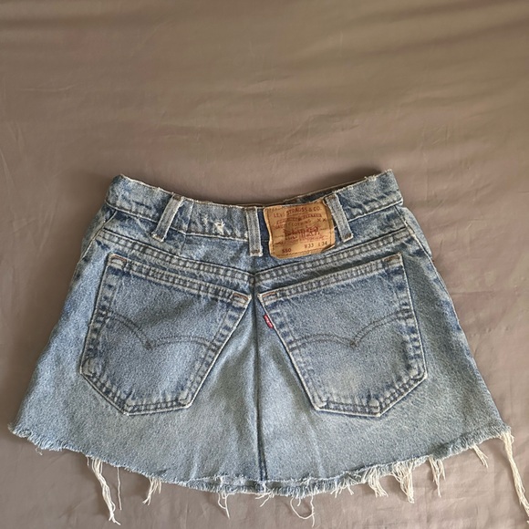 Levi’s Jean skirt - Picture 2 of 3